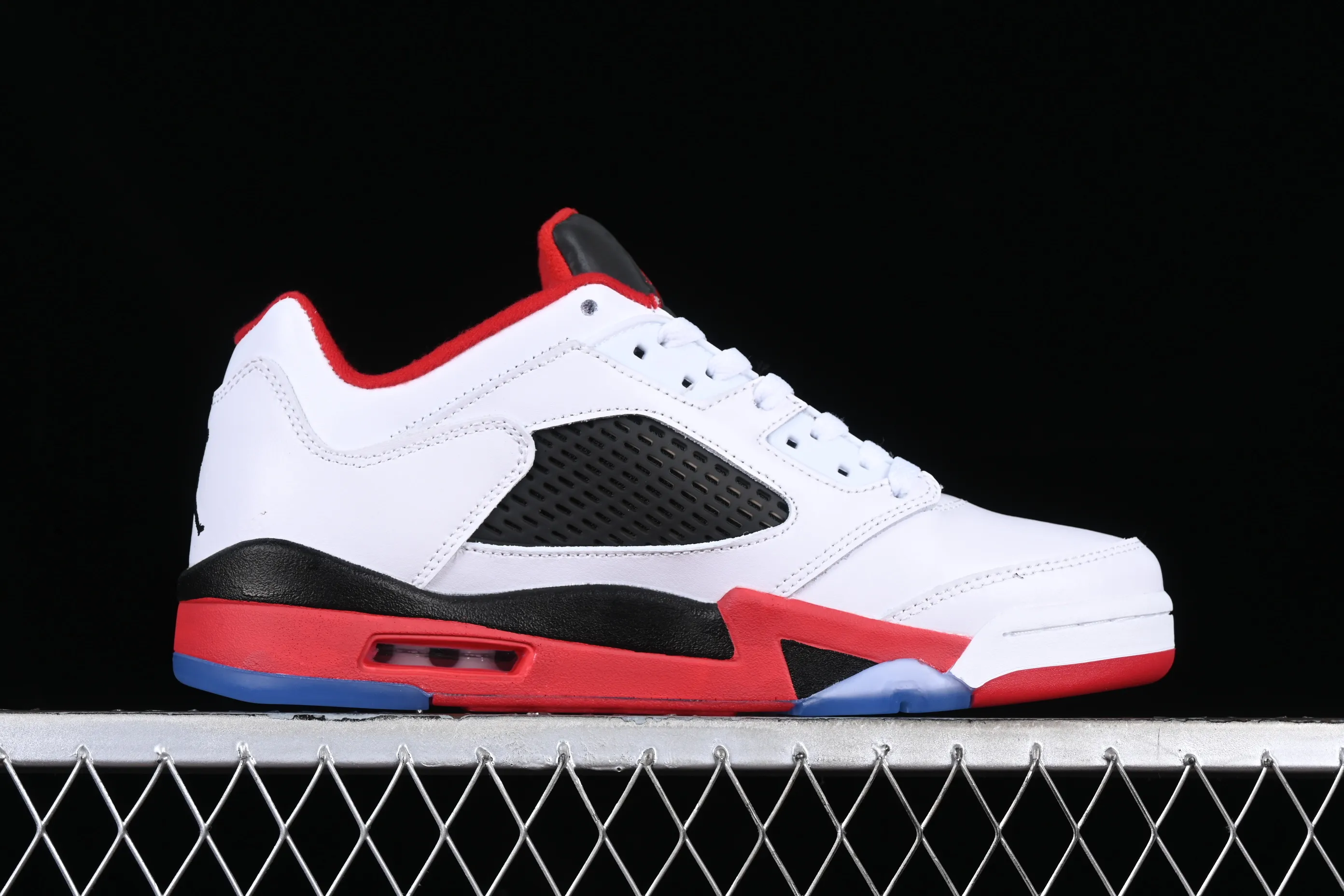 All categories Air Jordan Jordan series basketball shoes Air Jordan 5 Air Jordan 5 Low "Fire Red" AJ5 Joe 5 white and red low-top basketball shoes 819171-101